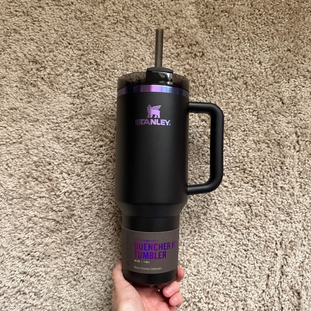 Stanley Quencher H2O Tumbler Black Chroma Collection 40oz New